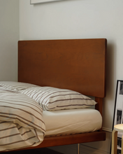 Load image into Gallery viewer, Hera Steel Legs Bed
