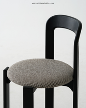 Load image into Gallery viewer, Soft Rey Chair
