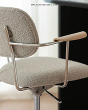 Load image into Gallery viewer, Task Office Chair
