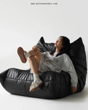 Load image into Gallery viewer, Caterpillar Sofa (One-Seat)
