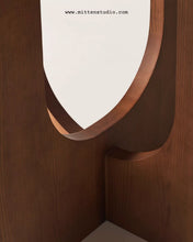 Load image into Gallery viewer, Kaviar Round Table
