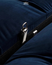 Load image into Gallery viewer, Camelon Sofa
