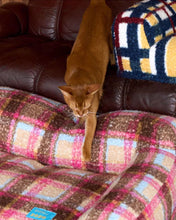 Load image into Gallery viewer, Plaid Pet Sofa
