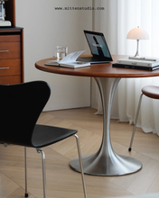 Load image into Gallery viewer, Hera Round Table
