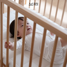 Load image into Gallery viewer, Kick It! 4-in-1 Baby Cot
