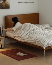 Load image into Gallery viewer, Hera Steel Legs with Headboard Bed
