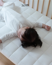 Load image into Gallery viewer, Latex Natural Coconut Dual Firmness Baby Cot Mattress
