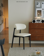 Load image into Gallery viewer, Hughes Chair

