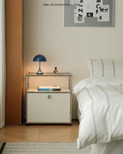 Load image into Gallery viewer, B&amp;T Nightstand 02
