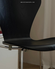Load image into Gallery viewer, Seven Chair
