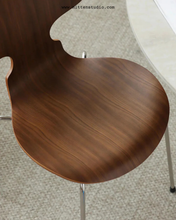 Load image into Gallery viewer, Ant Chair
