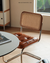 Load image into Gallery viewer, Wesley Chair
