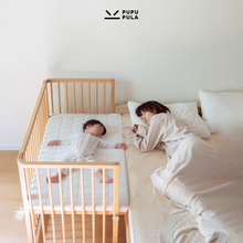 Load image into Gallery viewer, Kick It! 4-in-1 Baby Cot
