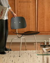 Load image into Gallery viewer, DCM chair
