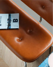Load image into Gallery viewer, Hera Leather bench
