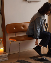 Load image into Gallery viewer, Hera Leather bench
