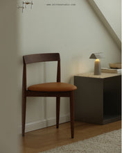 Load image into Gallery viewer, Pelle Chair
