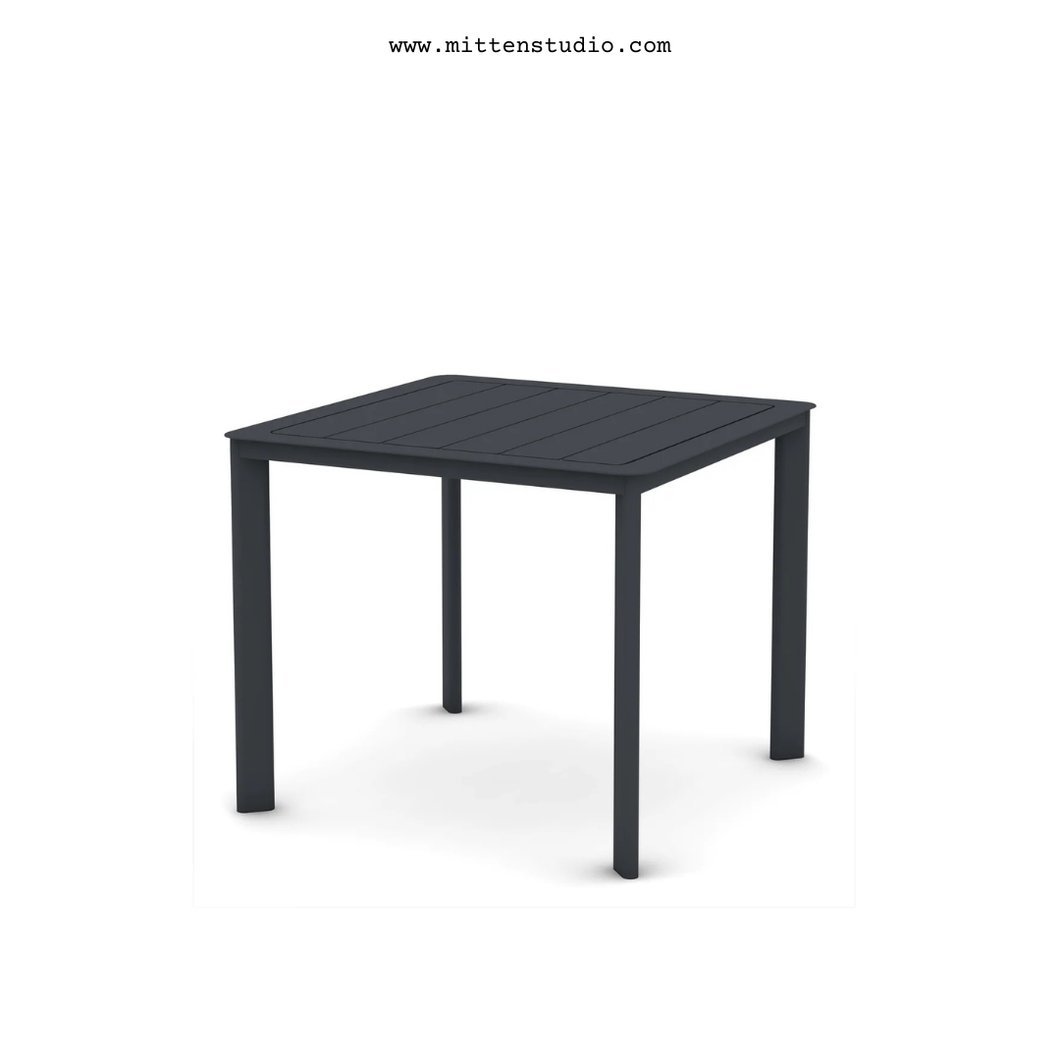Nemi Dinning Square Table With 4 Leg