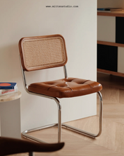 Load image into Gallery viewer, Wesley Chair
