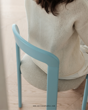 Load image into Gallery viewer, Soft Rey Chair

