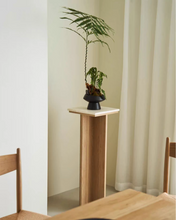 Load image into Gallery viewer, Jena Vase stand
