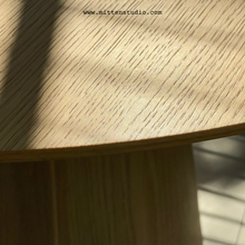 Load image into Gallery viewer, Smitten Round Table Oak Veneer
