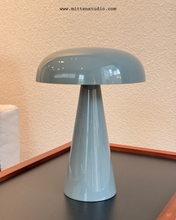 Load image into Gallery viewer, Como Lamp
