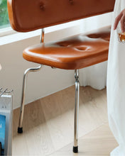 Load image into Gallery viewer, Hera Leather bench
