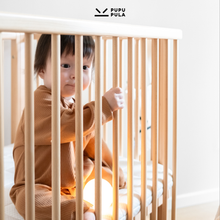 Load image into Gallery viewer, Kick It! 4-in-1 Baby Cot
