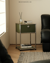 Load image into Gallery viewer, B&amp;T mini nightstand
