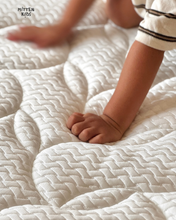 Load image into Gallery viewer, Mitten Kid Mattress
