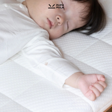 Load image into Gallery viewer, Latex Natural Coconut Dual Firmness Baby Cot Mattress
