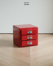 Load image into Gallery viewer, Moma Desk Top (Metal)
