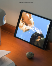 Load image into Gallery viewer, Charlie Desk

