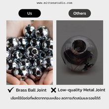 Load image into Gallery viewer, Ball&amp;Tube Chrome Cabinet 02
