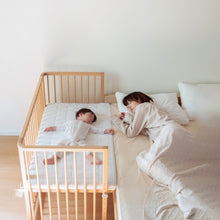 Load image into Gallery viewer, Kick It! 4-in-1 Baby Cot
