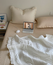 Load image into Gallery viewer, Miniheeee Ruffled Bedspread  100% Cotton
